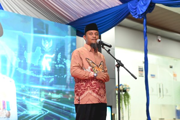 Gubernur Sulsel Resmikan KCS Maros, Bank Sulselbar Perkuat Ekonomi Syariah