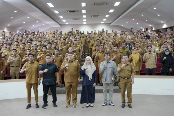 Wali Kota Munafri Minta Camat-Lurah Bergerak Cepat Atur Ulang Waktu Angkut Sampah di Makassar