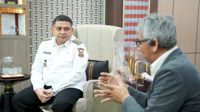 Wali Kota Makassar Munafri Arifuddin, menerima audiens Direktur Komersial PT Pelabuhan Indonesia (Persero), Farid Padang.