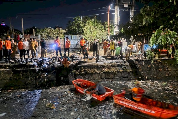 Instruksi Wali Kota Makassar, Tim Gabungan BPBD Tuntaskan Sampah Kanal dalam Waktu Singkat