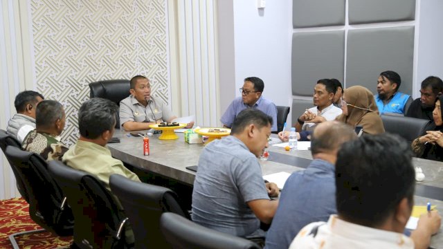 Bupati Luwu Timur, Irwan Bachri Syam, memimpin langsung rapat persiapan Peringatan Hari Jadi ke-23 Kabupaten Luwu Timur.