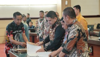 Hadiri Rakor Strategi KIE, Wali Kota Munafri Tegaskan Komitmen Atasi Sampah Makassar