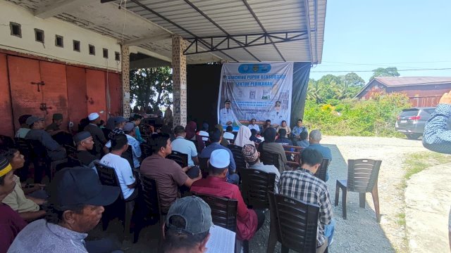 Luwu Timur Salurkan Pupuk Bersubsidi untuk 1.163 Pembudidaya Ikan