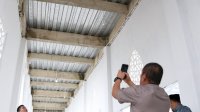 Respons Cepat Aduan Warga, Bupati Ibas Tinjau Kebocoran Masjid Islamic Center Mahalona