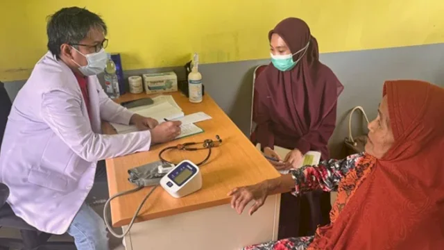 Pertama Kali, Dokter Spesialis Sambangi Puskesmas Bantilang dan Mahalona