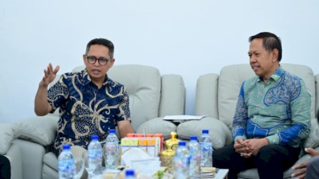 Ketua DPRD Makassar Supratman Sambut Audiensi BPS.