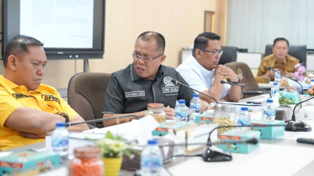 Anggota Komisi D DPRD Sulsel, Muhammad Sadar, dalam rapat kerja bersama DBMBK Sulsel.