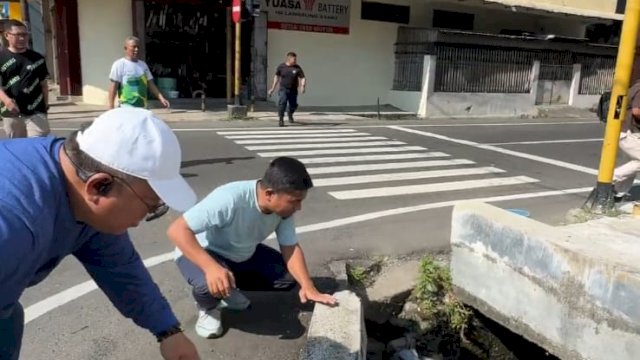 Pemkot Parepare Bersihkan Drainase, Wali Kota Tasming Hamid Turun Langsung Tinjau Lokasi