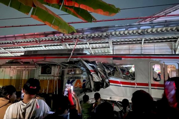 Korban Meninggal Laka Kereta di Bekasi Bertambah Jadi 16 Orang