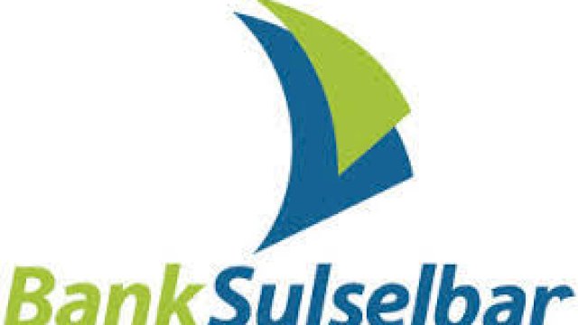 Bank Sulselbar Serahkan Truk Sampah, Dukung Kebersihan Luwu Timur