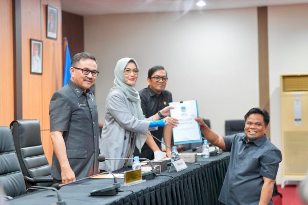 Sekda Sulsel Hadiri Paripurna DPRD, Tegaskan Laporan Reses Jadi Bahan Perencanaan