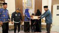 Wujud Kepedulian Gubernur Sulsel, Anak Korban Kapal Tenggelam di Pangkep Dapat Beasiswa SD hingga SMA