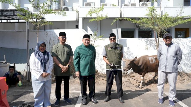 Iduladha 2026: Pemkot Makassar Salurkan Hewan Kurban untuk Masyarakat dan Cleaning Service