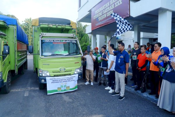45.691 Warga Pangkep Terima Bantuan Pangan Beras dan Minyak Goreng