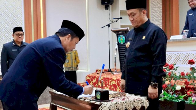 Perkuat Kinerja Pelayanan Publik, Bupati Ibas Lantik Pejabat Administrator dan Fungsional