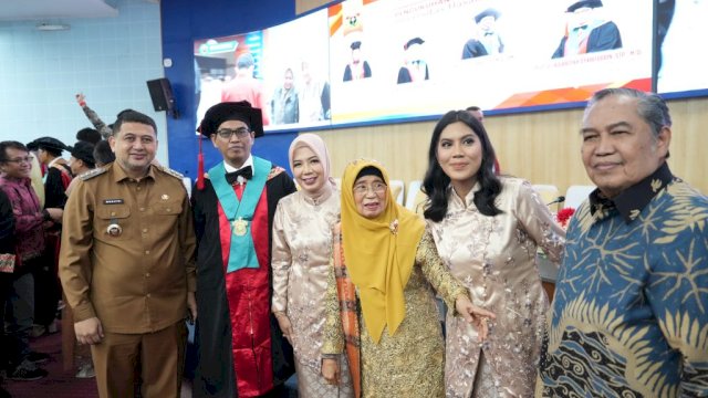 Wali Kota Makassar Hadiri Pelantikan Dua Guru Besar Unhas dan Apresiasi Inovasi Teknologi Pangan