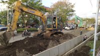 Atasi Genangan, Drainase Jalan Aroepala Dibenahi untuk Tekan Kerusakan