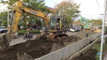 Atasi Genangan, Drainase Jalan Aroepala Dibenahi untuk Tekan Kerusakan