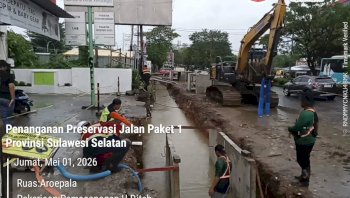 Pemasangan U-Ditch di Aroepala Dikebut, Andi Sudirman: Kita Maksimalkan Saluran Drainasenya