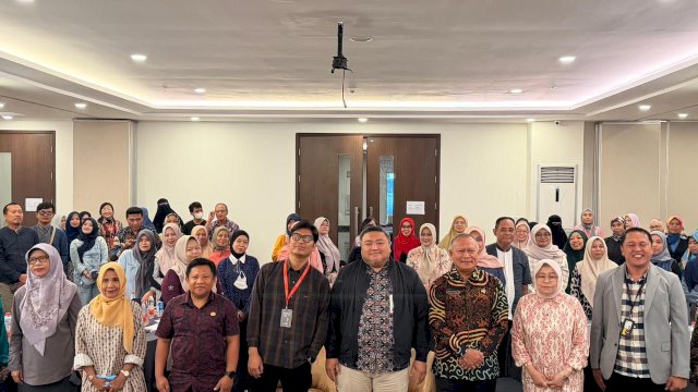 Kegiatan Literasi dan Inklusi Keuangan TPAKD bertema &ldquo;Dari Literasi ke Aksi: Akses Keuangan Nyata untuk UMKM Makassar&rdquo;.