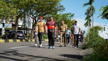 Irwan Hamid Tinjau Program Indonesia Asri, Ajak Warga Pinrang Jadikan Bersih Lingkungan sebagai Budaya