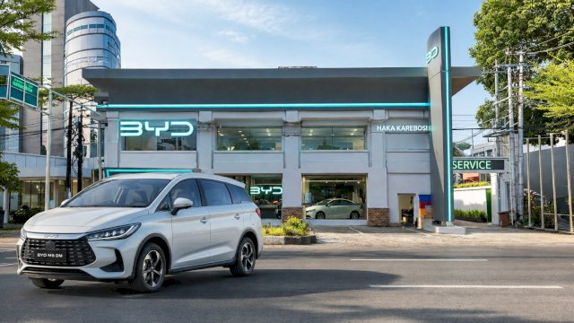 Tampilan BYD M6 DM.