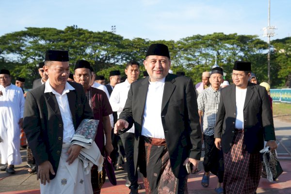 Maknai Idul Adha, Appi Ajak Warga Makassar Rawat Persatuan dan Semangat Berbagi kepada Sesama