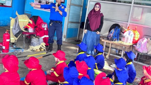 Damkar Lutim Kenalkan Bahaya dan Manfaat Api pada Anak Melalui Outing Class