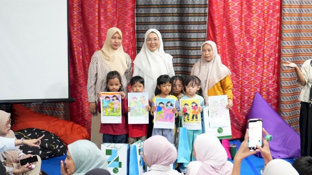 Buku Anak Bertema Lingkungan Diluncurkan di MIWF, Angkat Isu Sampah Kota Makassar