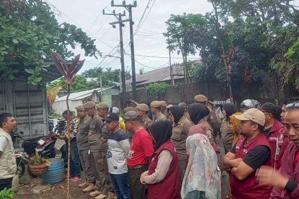 Pendekatan Humanis Berbuah Hasil, 16 PKL di Barawajah Bongkar Mandiri