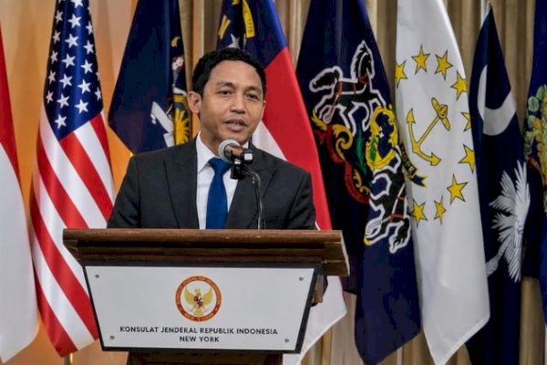 Menteri Kehutanan Tegaskan Kesiapan Investasi Karbon dan Multiusaha Kehutanan di Forum Bisnis Indonesia di New York