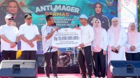 Gubernur Sulsel Serahkan Bantuan Keuangan Rp15 Miliar untuk Kepulauan Selayar