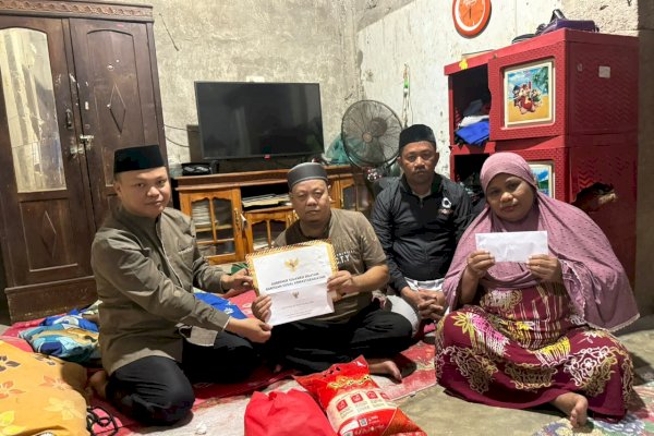 Gubernur Sulsel Kirim Bantuan untuk Ibu Helmi yang Viral di Medsos Akibat Kena Penertiban di CPI