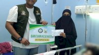 Gubernur Sulsel Salurkan Bantuan Pengobatan untuk Balkis, Remaja Asal Bantaeng Penderita Kerongkongan