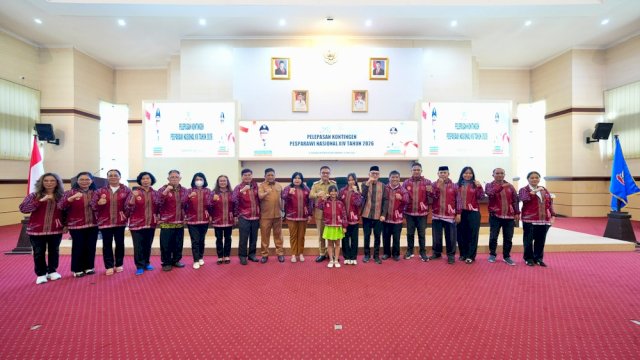 Pemprov Sulsel Lepas 196 Kontingen Pesparawi Nasional XIV ke Papua Barat