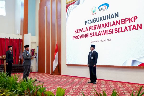 Gubernur Andi Sudirman Kukuhkan Mardiyanto Arif Rakhmadi sebagai Kepala Perwakilan BPKP Sulsel