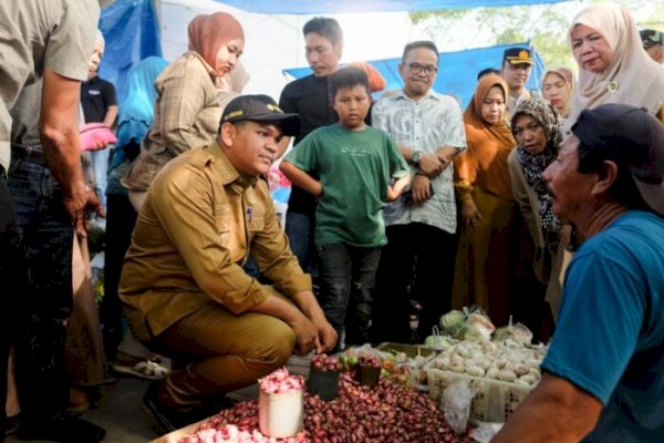 Bupati Bantaeng  Uji Nurdin Pimpin Pemantauan Harga dan Stok Pangan di Dua Pasar Utama