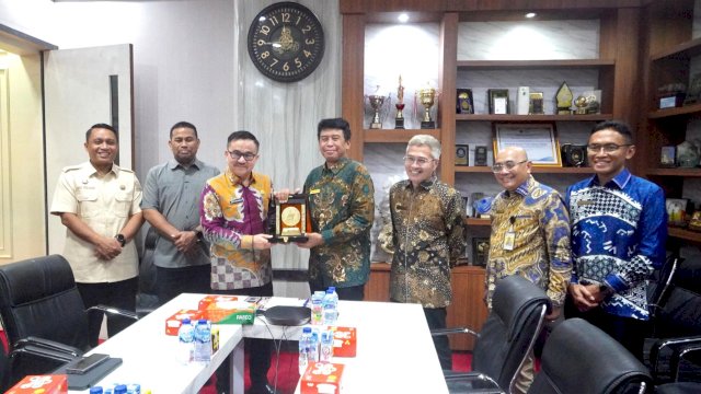 Kanwil DJP Sulselbartra menggelar pertemuan audiensi strategis bersama Sekda Sulsel, Jufri Rahman.