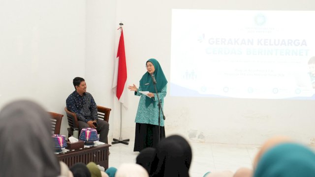 Ketua TP PKK Makassar Melinda Aksa Dorong Kader Jadi Pelopor Keluarga Cerdas Berinternet