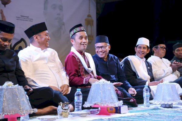 Bupati Ibas Hadiri Tabligh Akbar “Luwu Timur Menjemput Hidayah #5″
