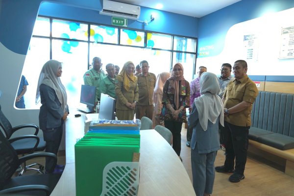 Resmikan Klinik Yuai Lab & Clinic, Bupati Irwan: Akses Kesehatan Makin Dekat