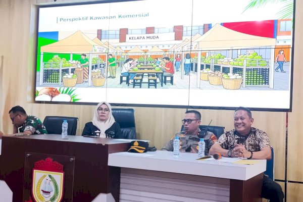 Pemkot Makassar Siapkan Solusi Nyaman bagi Pedagang Kelapa dari Kawasan Rotterdam