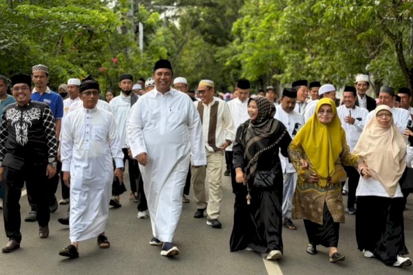 Bupati Chaidir Syam Pimpin Pawai 1 Muharram, Ajak Warga Doakan Keberkahan Maros