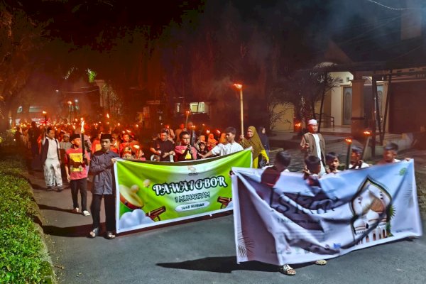 Pawai Obor Bukit Baruga Sambut 1 Muharram: Merawat Tradisi, Memperkuat Harmoni