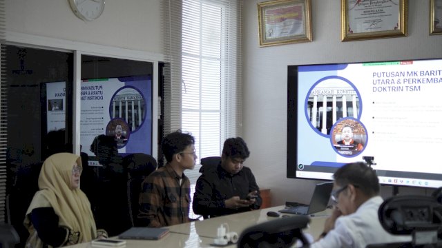 Forum Review Kajian Hukum terkait telaah perkara pelanggaran Terstruktur, Sistematis, dan Masif (TSM) pada Pilkada 2024 secara daring.