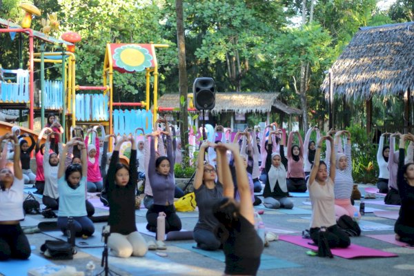 Beri Pengalaman Berolahraga Berbeda, Bugis Waterpark Adventure Kembali Hadirkan BWP Nature Yoga