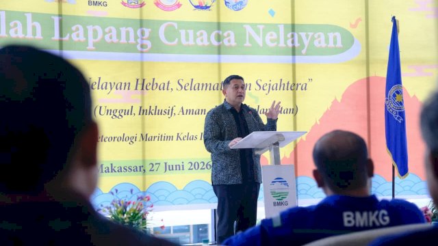 Wali Kota Makassar, Munafri Arifuddin, membuka kegiatan Sekolah Lapang Cuaca Nelayan (SLCN) 2026 yang diselenggarakan oleh Stasiun Meteorologi Maritim Kelas II Makassar.