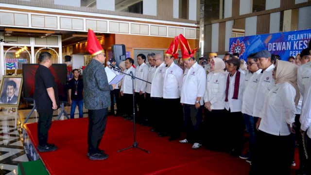 Wali Kota Makassar, Munafri Arifuddin melantik Pengurus Dewan Kesenian Makassar (DKM) Periode 2026&ndash;2031 di Mall Phinisi Point.