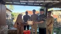 Gubernur Sulsel Salurkan Bantuan Kemanusiaan untuk Keluarga Korban Terseret Arus Sungai di Soppeng