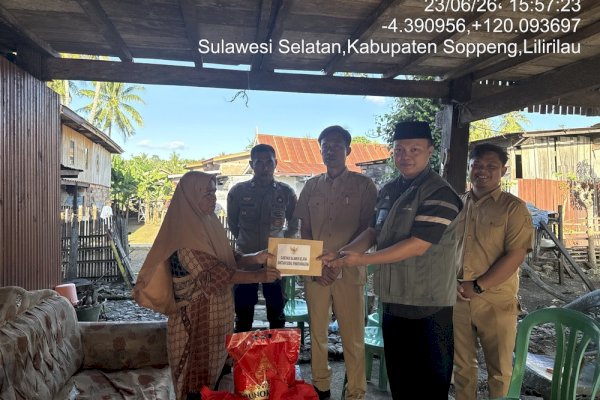 Gubernur Sulsel Salurkan Bantuan Kemanusiaan untuk Keluarga Korban Terseret Arus Sungai di Soppeng